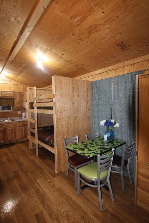 Alaskan Adventure Dry Cabins Pleasant Valley Экстерьер фото